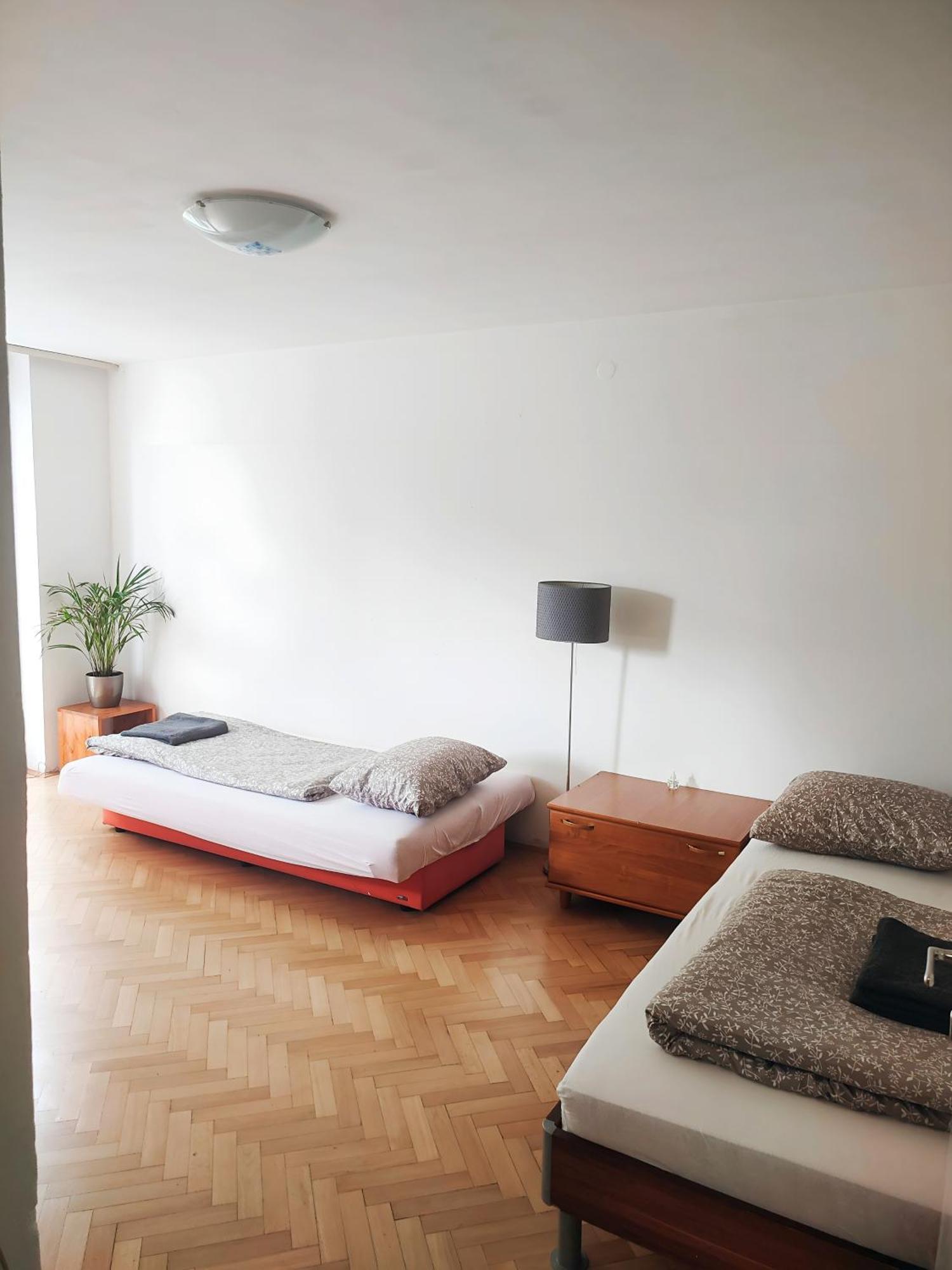 Center Free Parking Apartment